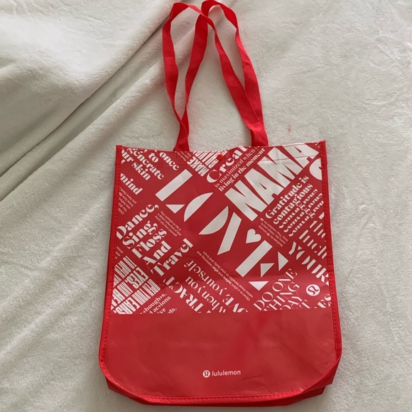 lululemon athletica Handbags - FWP OF $25+ lululemon medium sized LOVE tote